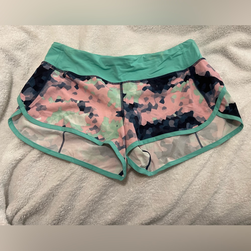 Lululemon speed shorts size 8